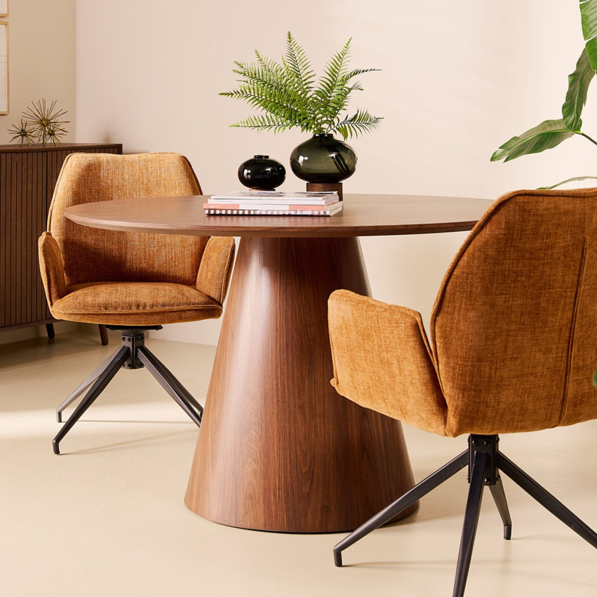 Eettafel Louis Rond | Walnoot