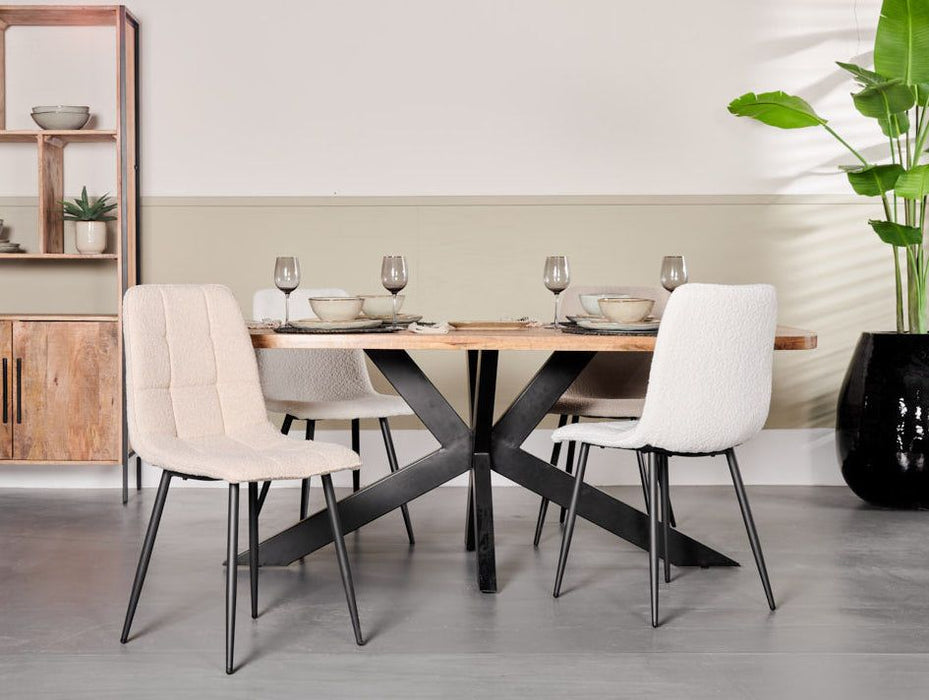 Eetkamerstoel Yerevan – Bouclé Ivoor