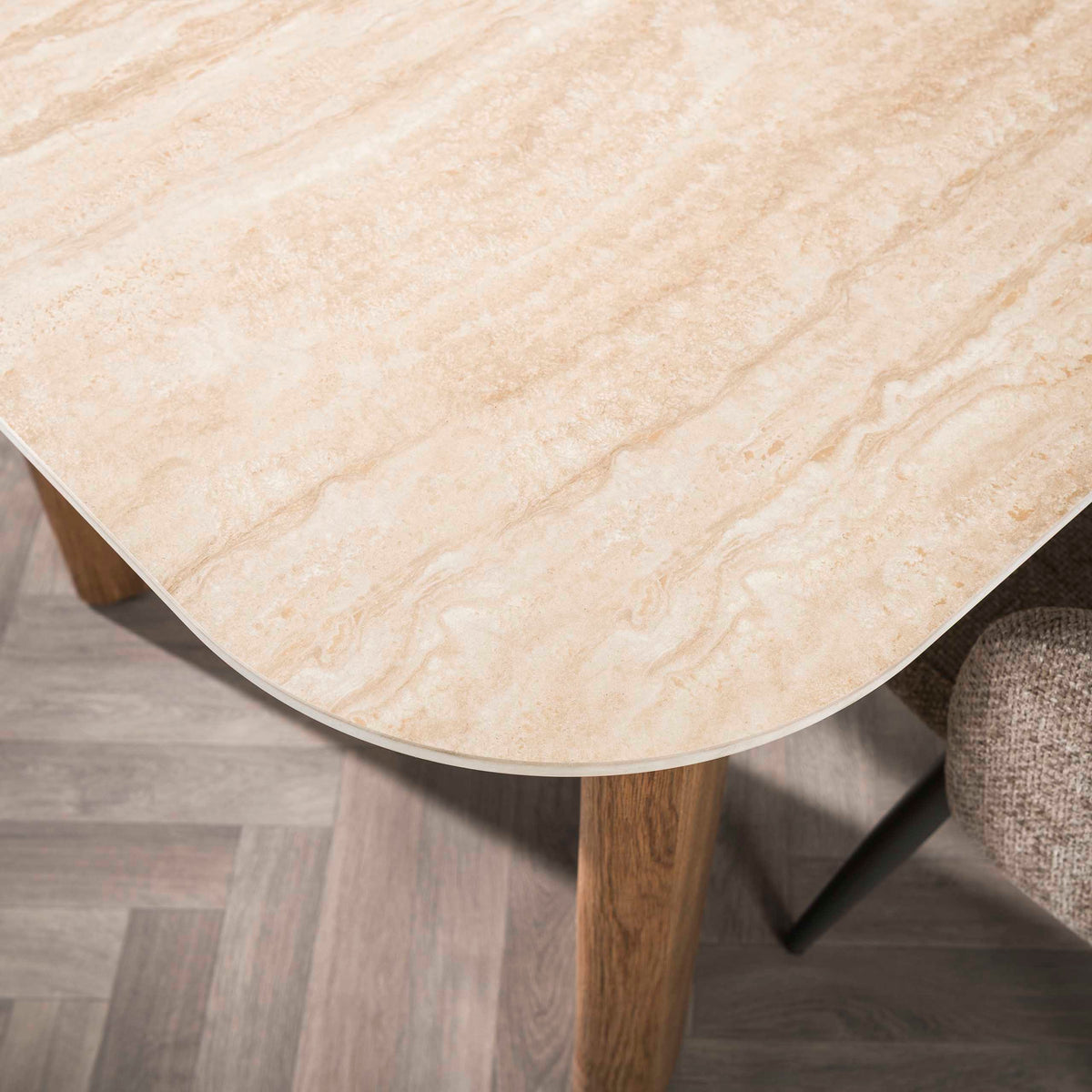 Eettafel Curvo Ovaal | Keramiek travertin