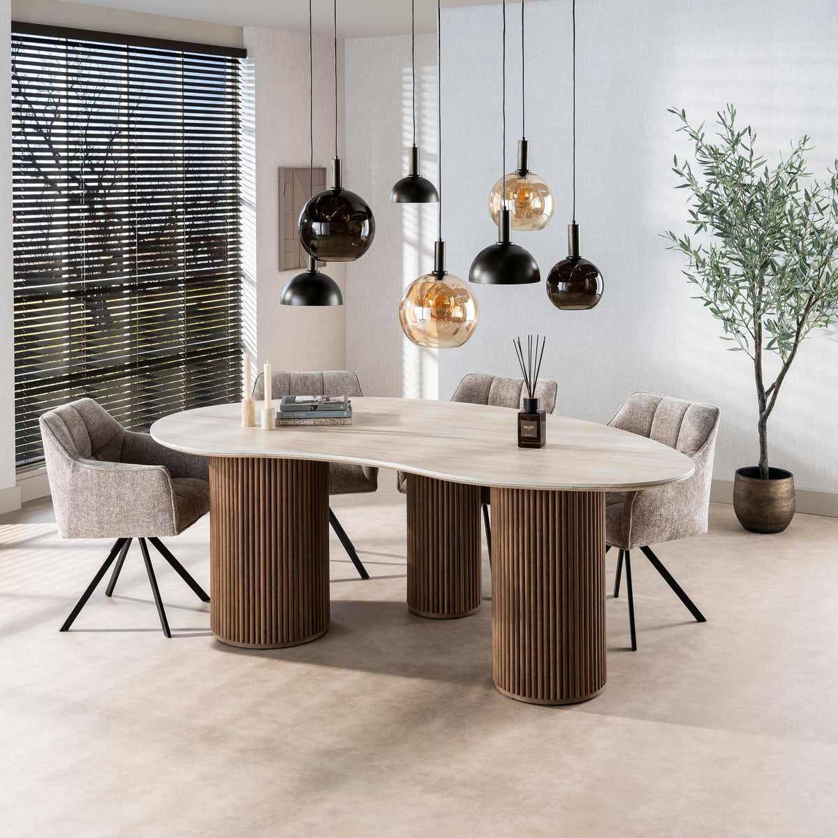 Eettafel Romano Niervormig | 3D keramiek travertin