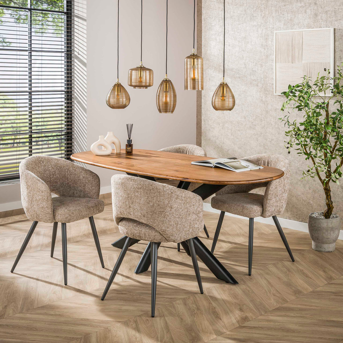 Eettafel Cliff Ovaal | Massief mango zand