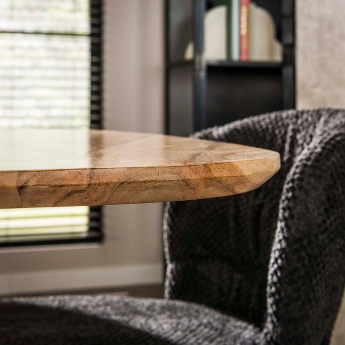 Eettafel Triangle - 135cm | Swiss Edge