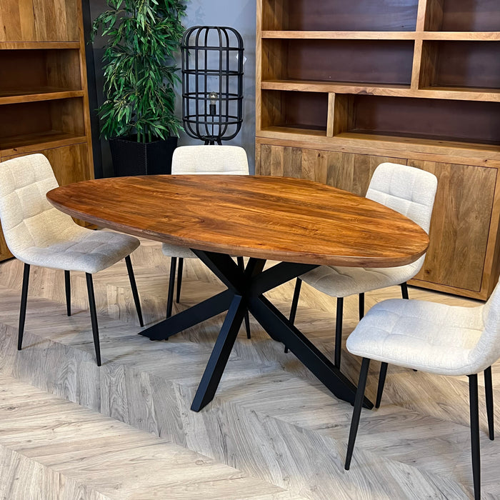 Eettafel Carlos | Organic Swiss Edge