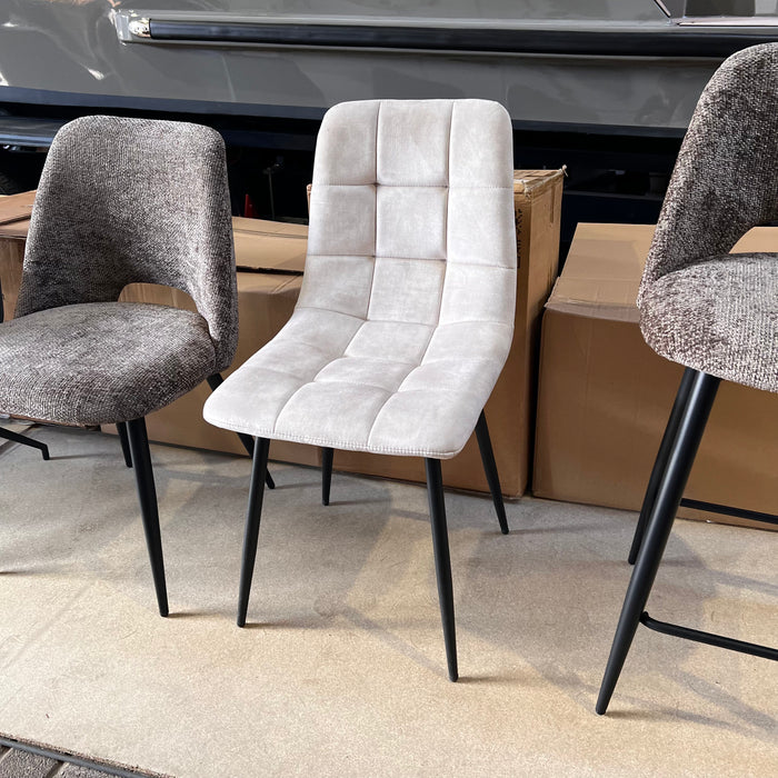 OUTLET Eetkamerstoel Yerevan – Velvet Taupe